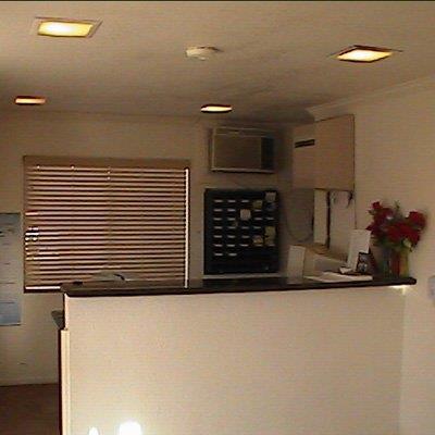 Imperial 400 Motor Inn Needles Dalaman gambar